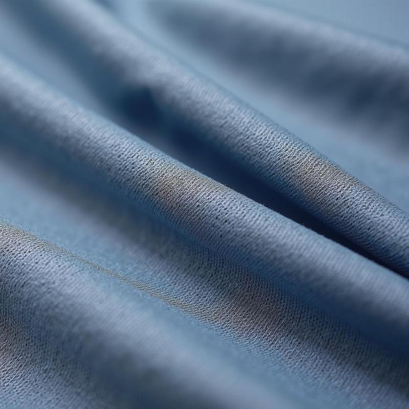 Tìm hiểu vai polyester la gi va nhung dac diem noi bat cua chat lieu nay trong nganh may mac.