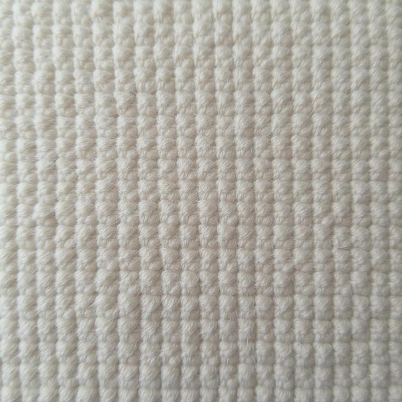 Hinh anh can canh cau truc be mat phat xop day dan cua vai xop may mac